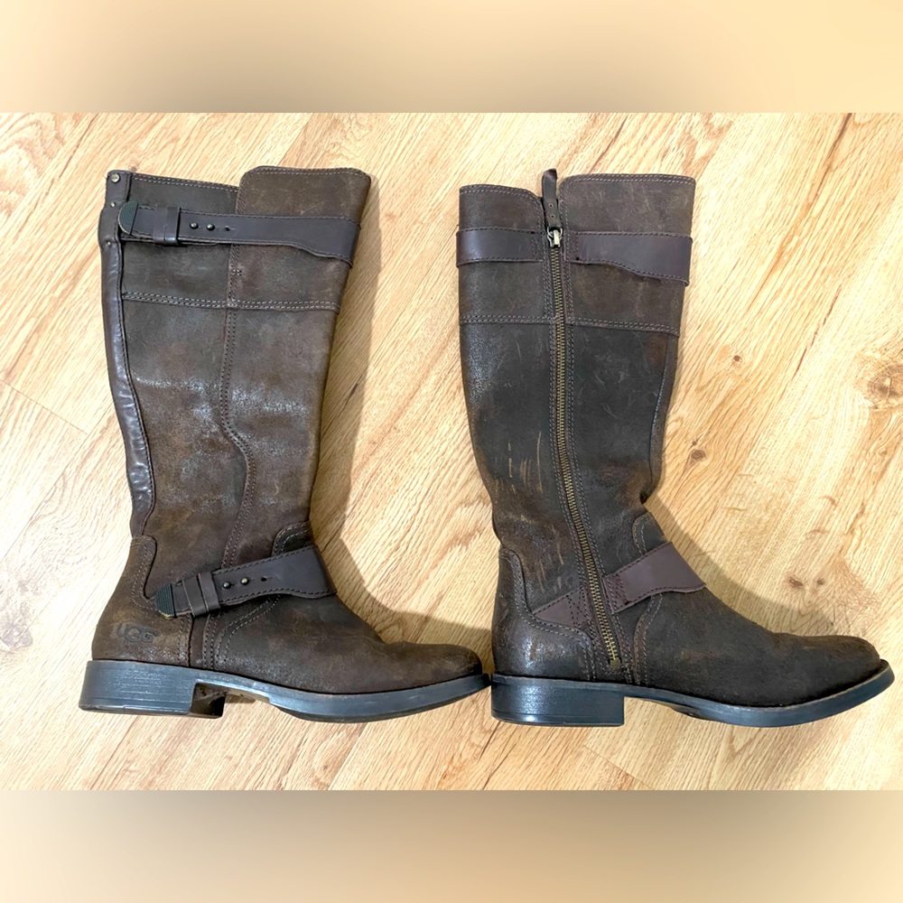 Ugg Distressed Leather Roding Boots
